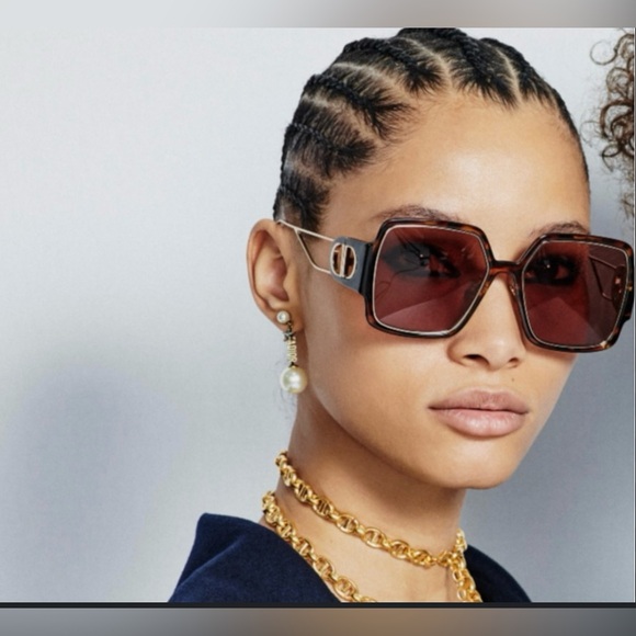 CHRISTIAN DIOR 30MONTAIGNE2 OVERSIZED SQUARE SUNGLASSES IN BLACK/GOLD - Picture 12 of 12